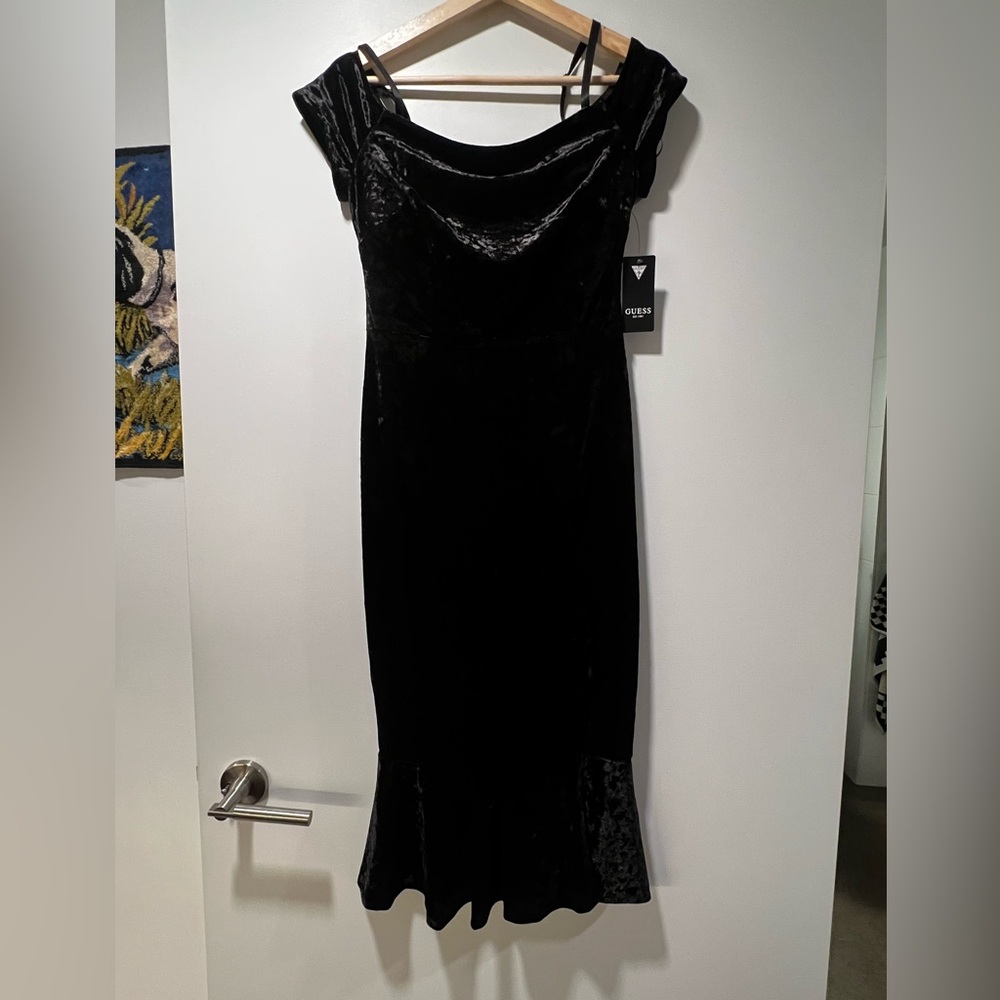 Guess off the shoulder crushed velvet ruffle hem midi dress